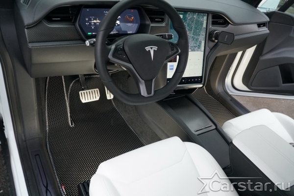 Фото ковриков EVA для TESLA