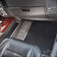 Автомобильные коврики EVA на Infiniti QX56 I 3 ряда (2004-2010)