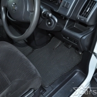 Автомобильные коврики EVA на Nissan Serena IV C26 пр.руль (2010-2016)