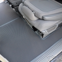 Автомобильные коврики EVA на Dodge Grand Caravan V (2007-2020) 2 ряд: кресла 1+1 не убираются в пол